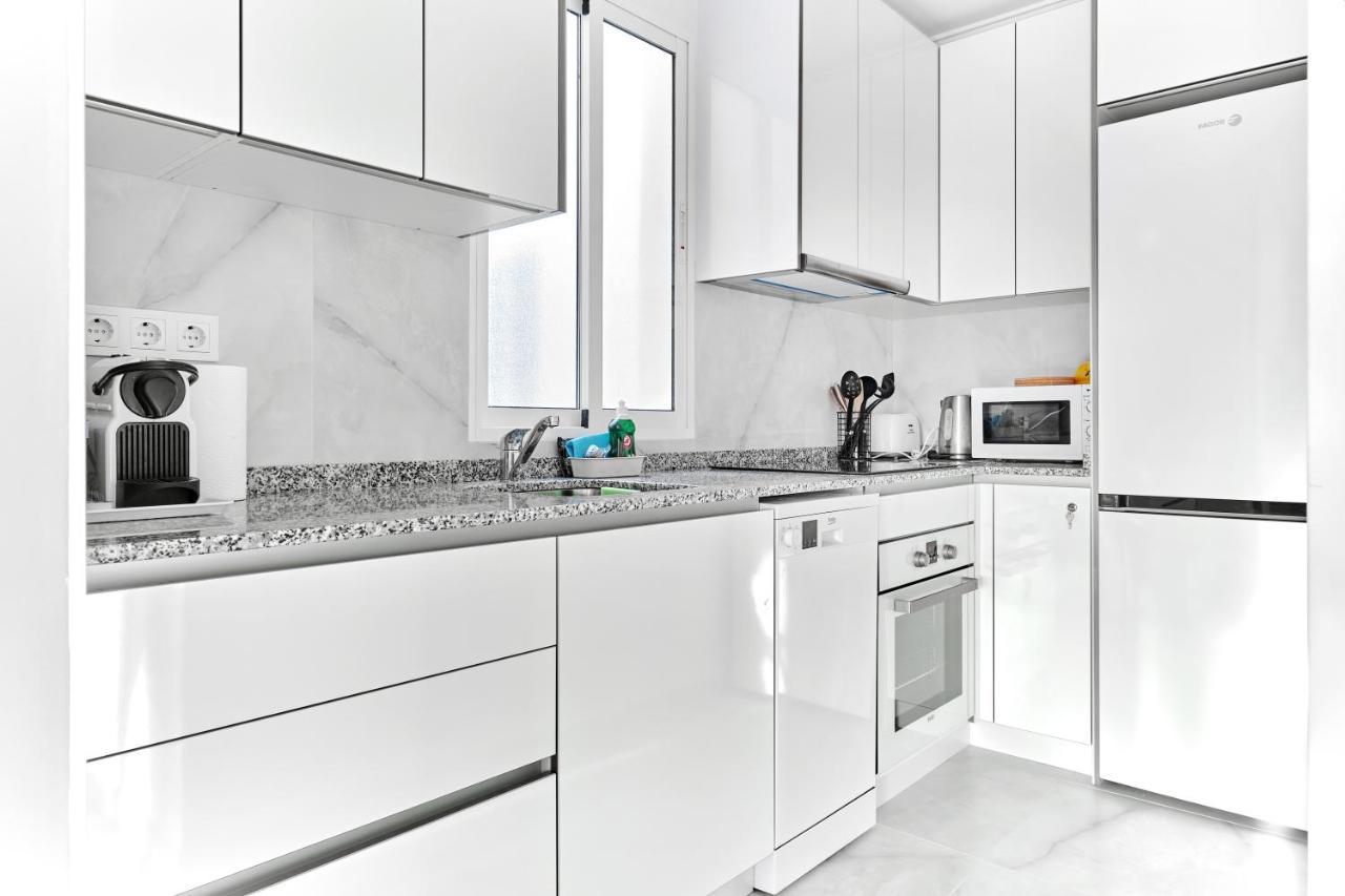 Lovely Sunny Apartment With Shared Pool And Private Parking トレビエハ エクステリア 写真