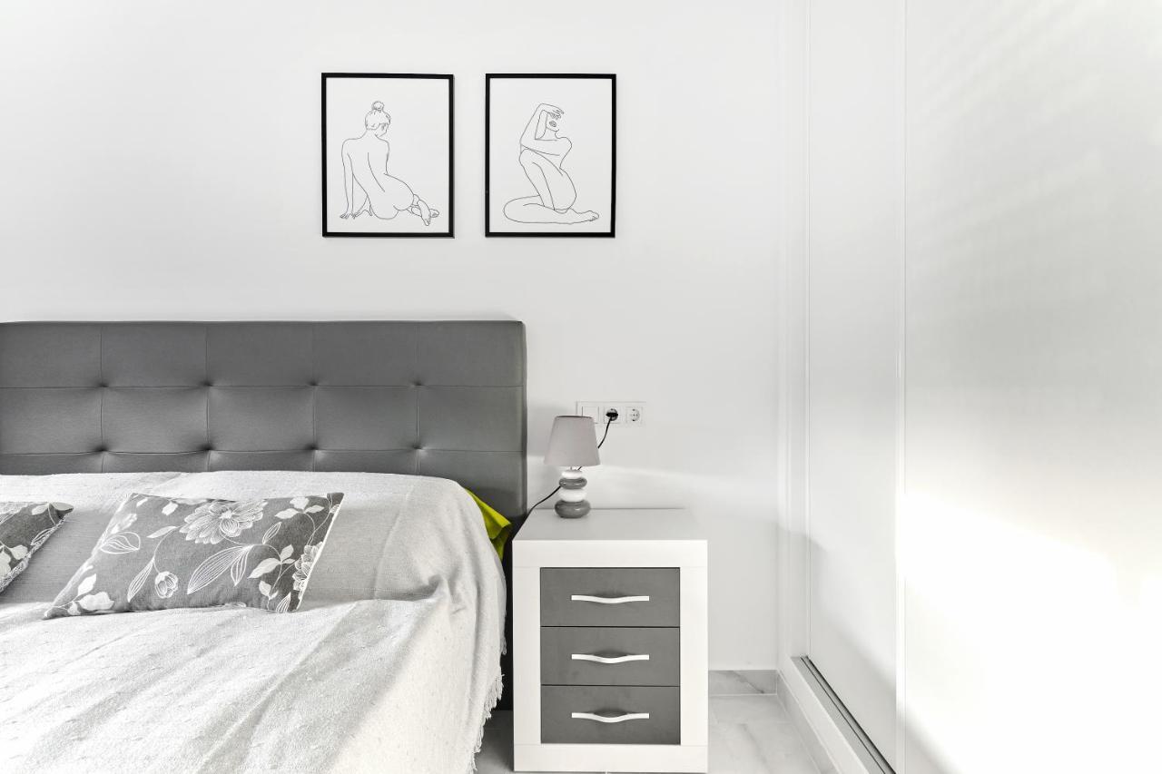 Lovely Sunny Apartment With Shared Pool And Private Parking トレビエハ エクステリア 写真