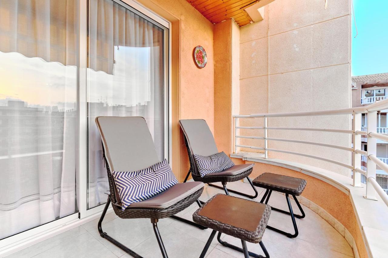 Lovely Sunny Apartment With Shared Pool And Private Parking トレビエハ エクステリア 写真
