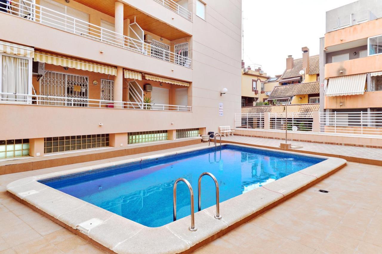Lovely Sunny Apartment With Shared Pool And Private Parking トレビエハ エクステリア 写真