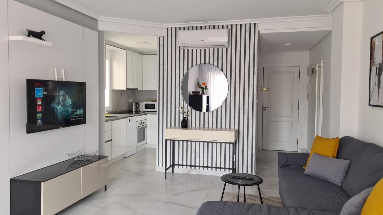 Lovely Sunny Apartment With Shared Pool And Private Parking トレビエハ エクステリア 写真